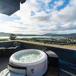 Panorama - 5 Star Luxury Holiday home *