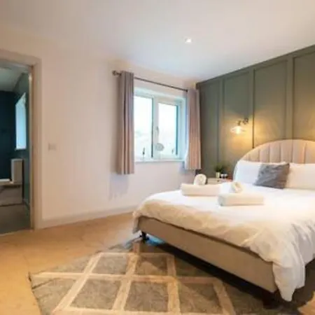 Panorama - 5 Star Luxury *