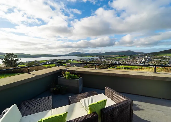 Дом отдыха Panorama - 5 Star Luxury Дингл